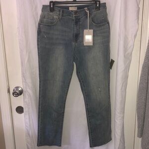 NWT Oliver Logan LA•CA Crosby Raw Hem Demin Jeans in size 29P/8 for 5’4 & under